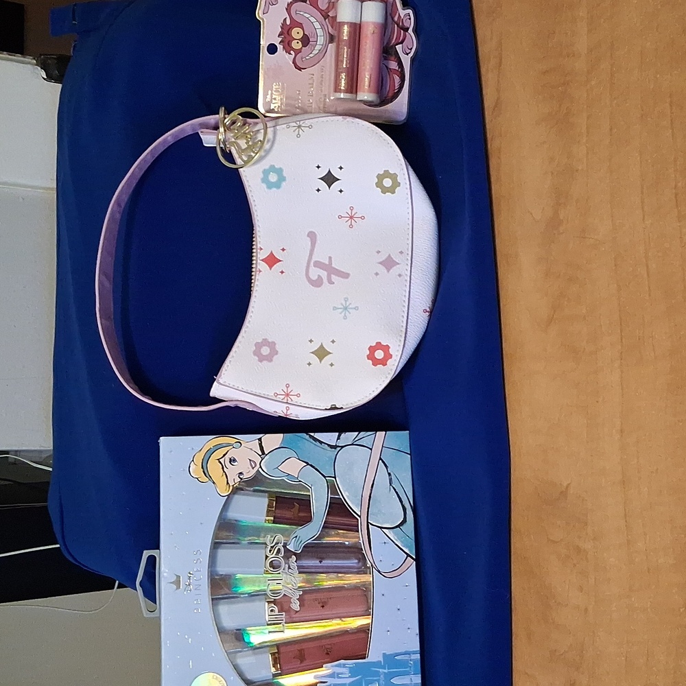 Disney Princess Lip Gloss and White Purse Set